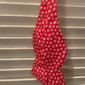 Vineyrd vines bow tie